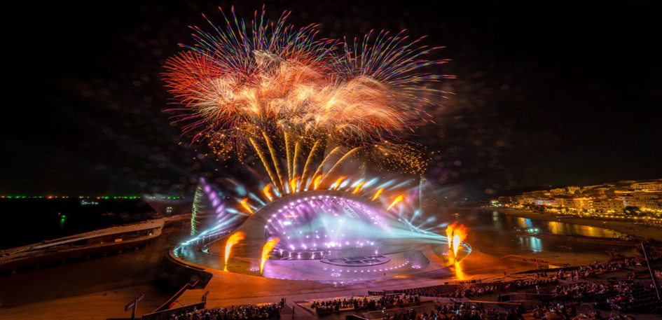 Kiss the Stars and Kiss of the Sea Shows